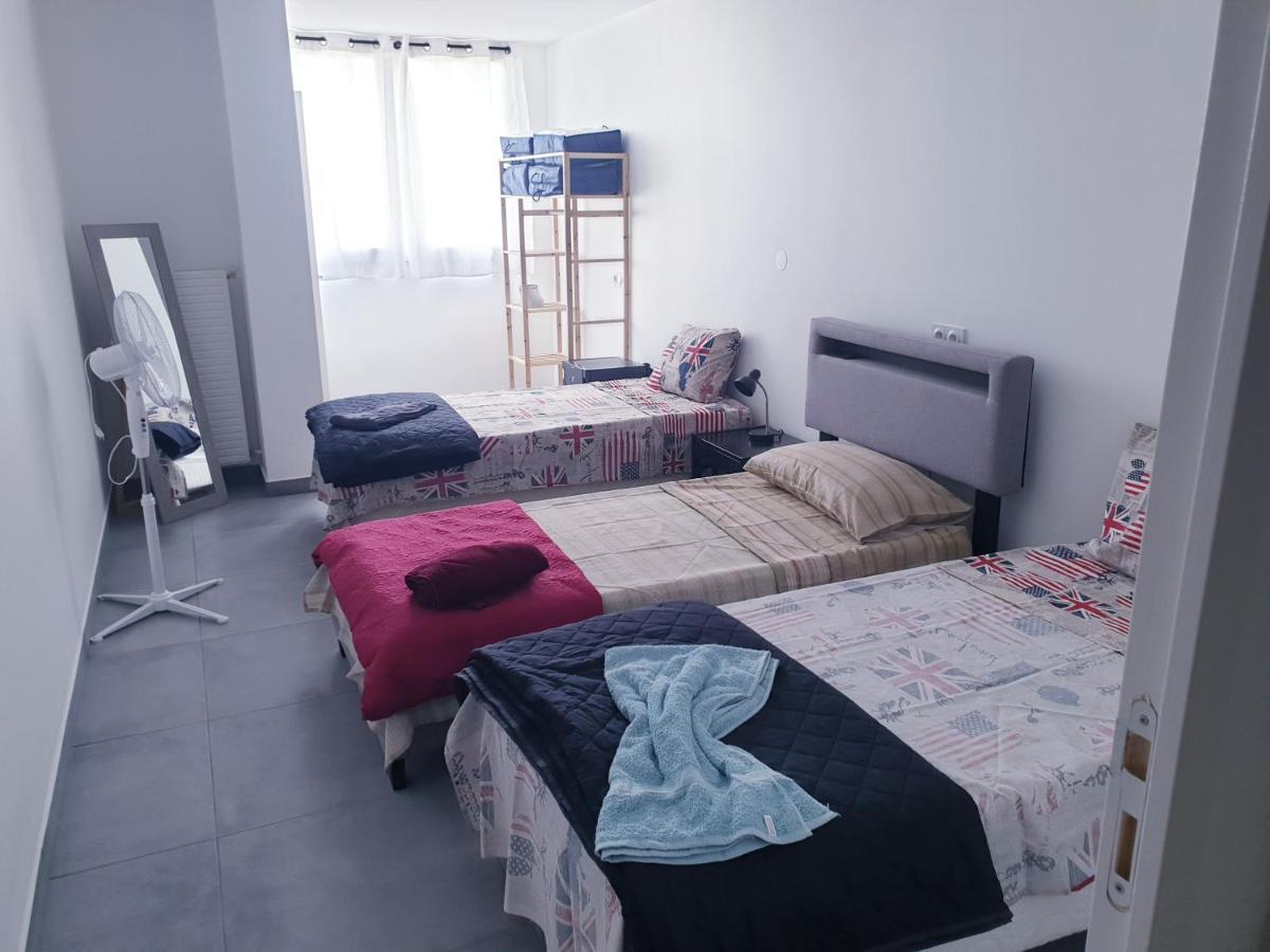 Seaside Haven: Private Room with Ocean View and Convenient Transport Links Nice Exterior photo